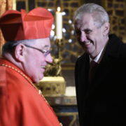 Setkání kardinála Duky s Milošem Zemanem v katedrále sv. Víta po prezidentské inauguraci 8. 3. 2018.