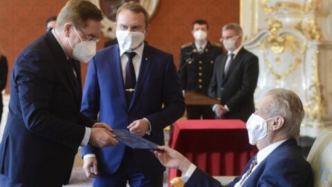 Prezident Miloš Zeman jmenuje nového ministra zdravotnictví Petra Arenbergera 
