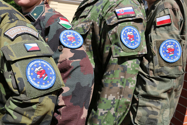 Vojáci společné bojové skupiny V4 utvořené v rámci EU
