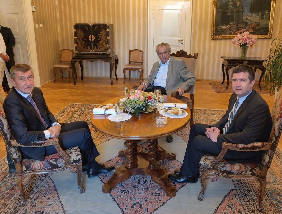 Současní protagonisté „Nových pořádků“ Andrej Babiš, Miloš Zeman, Jan Hamáček