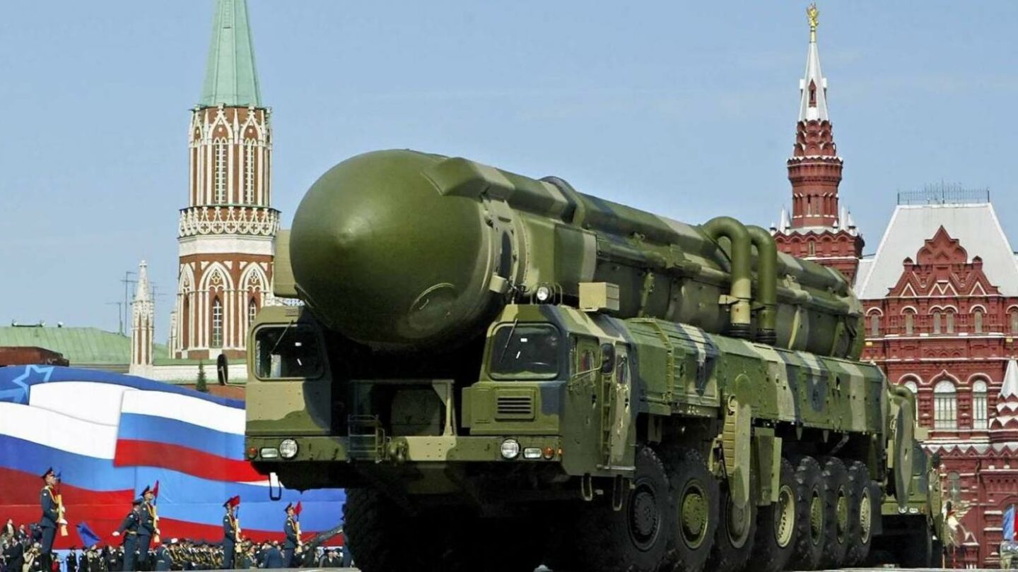 Ilustrační foto. Rusko se rádo na vojenských přehlídkách předvádí jako jaderná velmoc