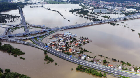 Soutok Vltavy a Berounky v pražských Lahovicích během povodně roku 2013