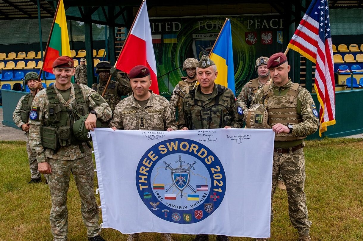 Ukrajinská armáda posiluje ve spolupráci s NATO taktické a operační schopnosti (cvičení Three Swords, 2021)