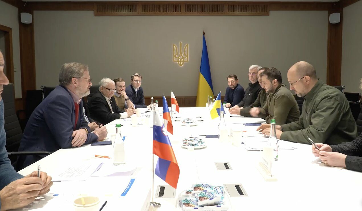 Jednání premiérů Česka, Polska a Slovinska s prezidentem Ukrajiny Volodymyrem Zelenským