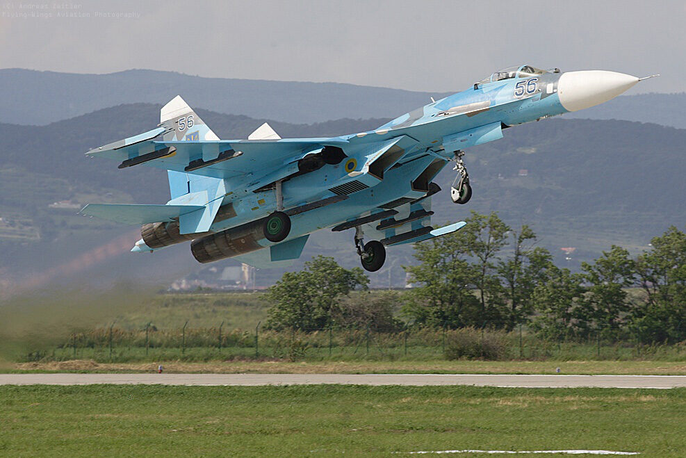 Ukrajinský letoun Su-27 na startu
