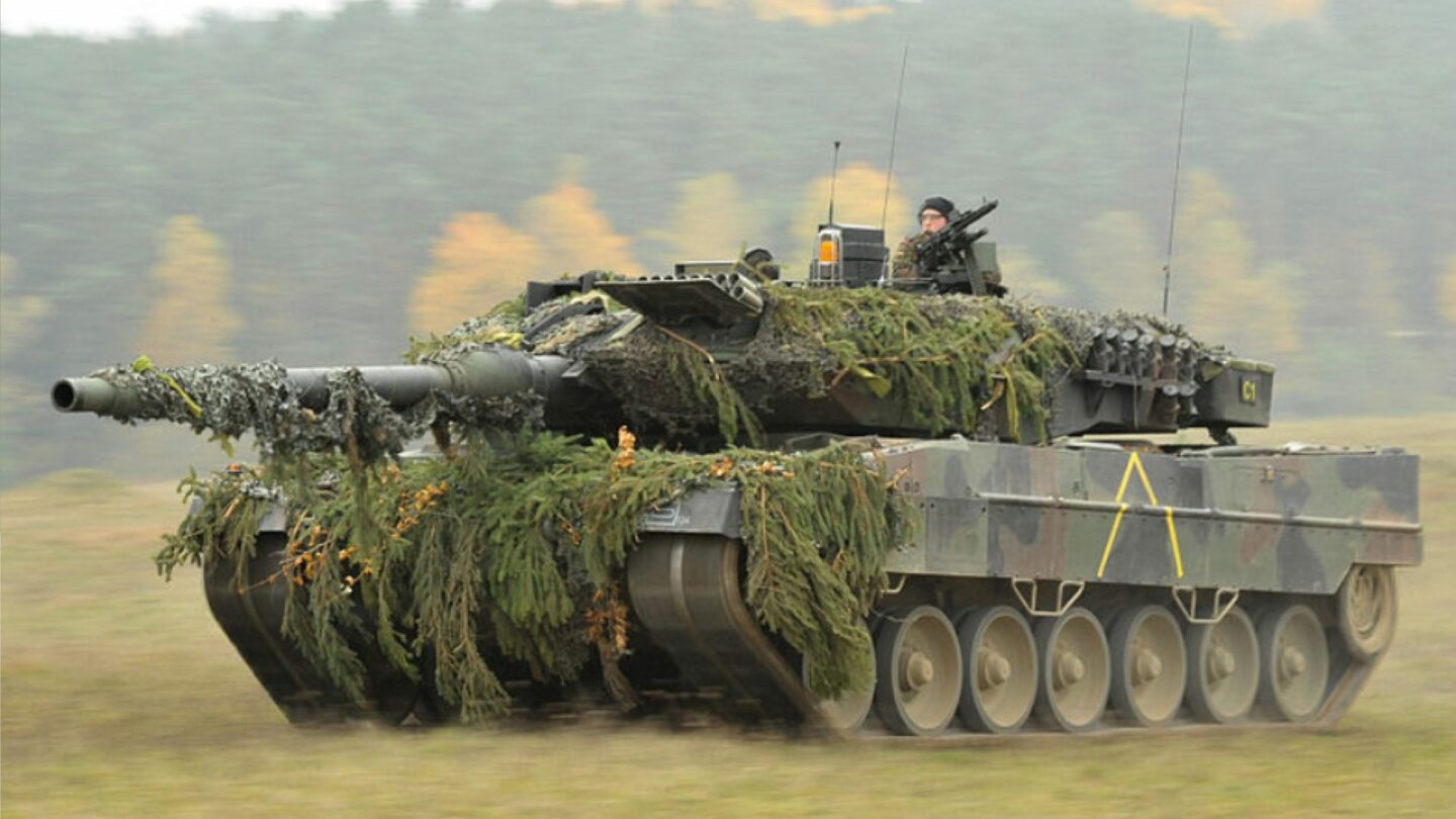 Německý armádní tank Leopard 2