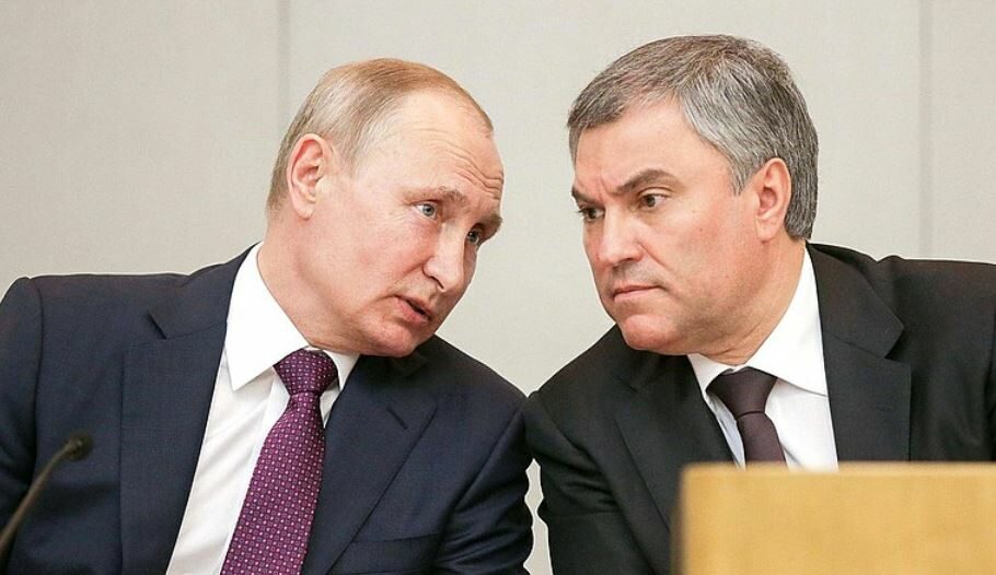 Vladimir Putin a šéf dumy Vjačeslav Volodin