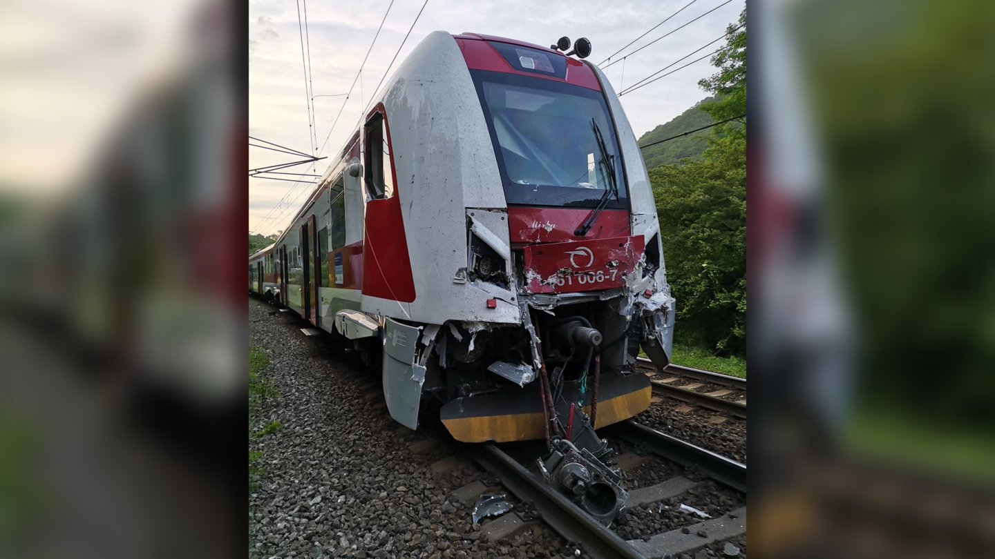 Na Slovensku se srazily vlaky