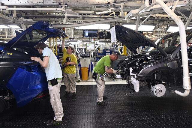 Výroba vozů v továrně Škoda Auto