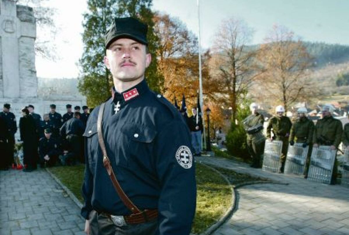 Gardistickou uniformu odvál čas. Dnes už ji Marián Kotleba nepotřebuje. Je předsedou parlamentní strany Lidová strana Naše Slovensko.