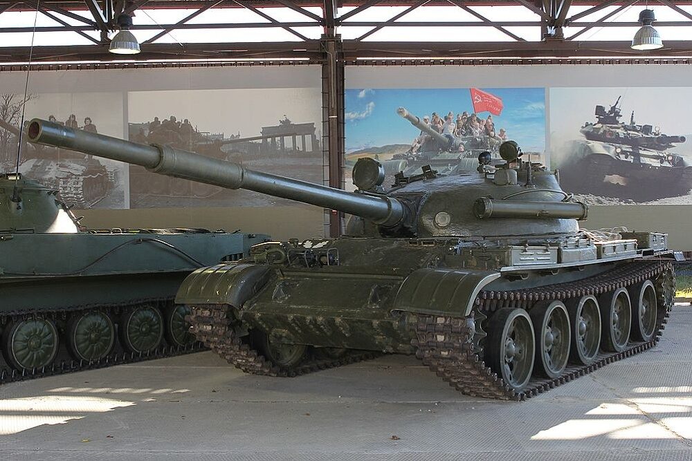 Tank T-62