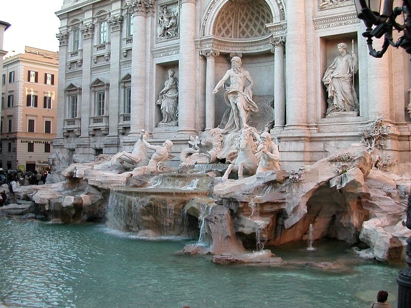 Pozdně barokní Fontana di Trevi v Římě 