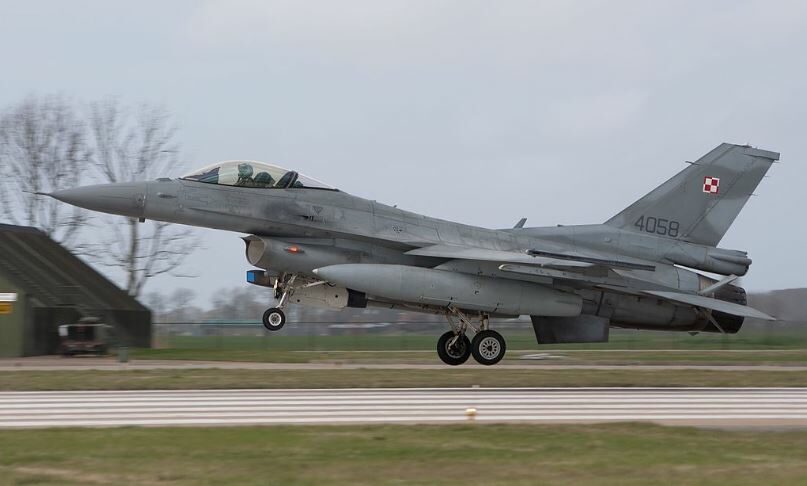 Americký bojový letoun F-16 ve službách polské armády