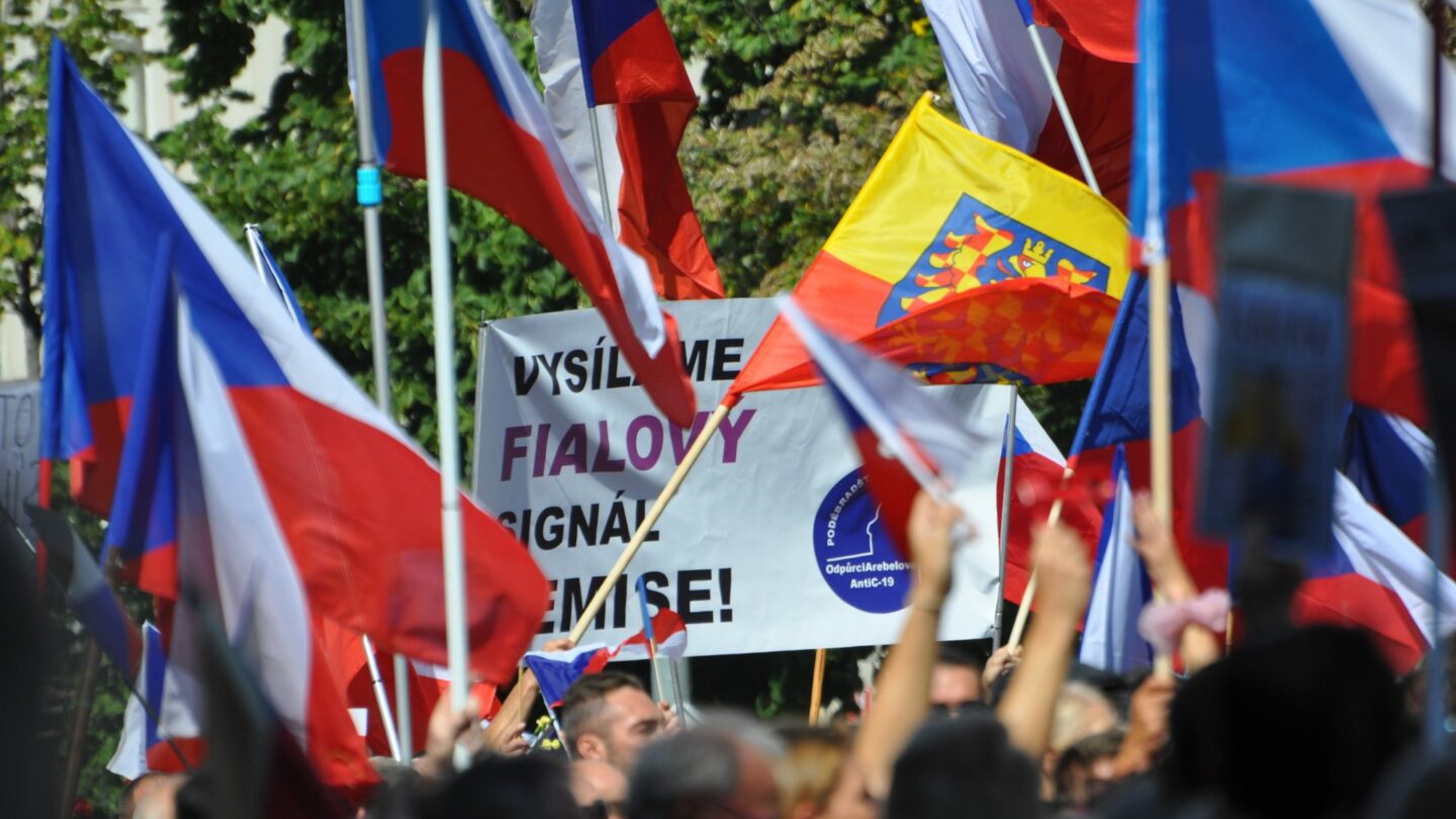 Protest s názvem Česká republika na 1. místě na Václavském náměstí.
