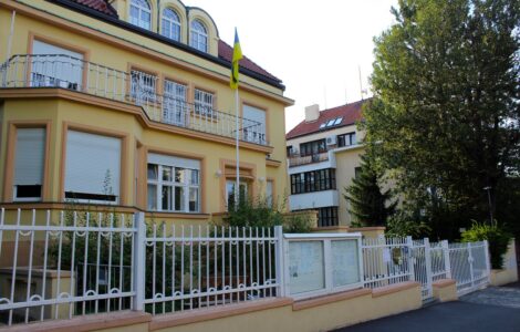 Budova ukrajinského velvyslanectví v pražské čtvrti Bubeneč