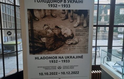 Výstava o hladomoru na Ukrajině způsobeném bolševiky v pražském Klementinu