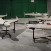K útokům ruští agresoři používají sebevražedné íránské drony Shahed-136