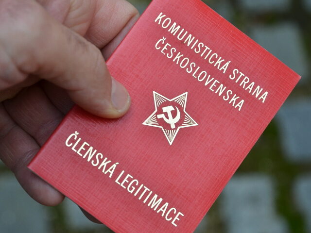 Stranická legitimace člena Komunistické strany Československa 