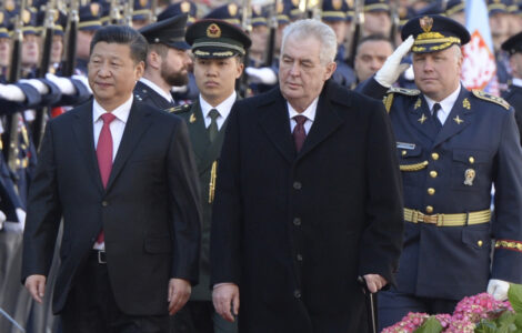 Čínský prezident Si Ťin-pching s českým prezidentem Milošem Zemanem