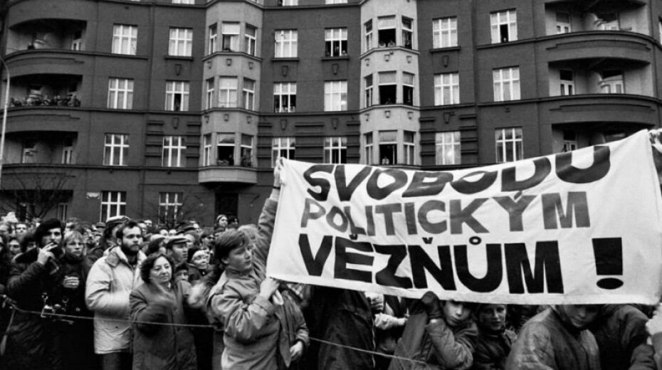 Demonstrace na Škroupově náměstí 10. prosince 1988