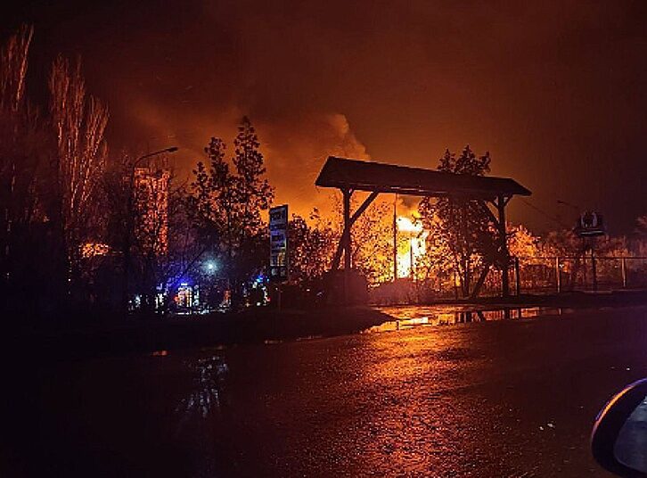 Ukrajinské město Melitopol po útoku. Rusové ho okupují již od března 2022..