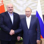 Ruský diktátor Vladimir Putin s běloruským vůdcem Alexandrem Lukašenkem