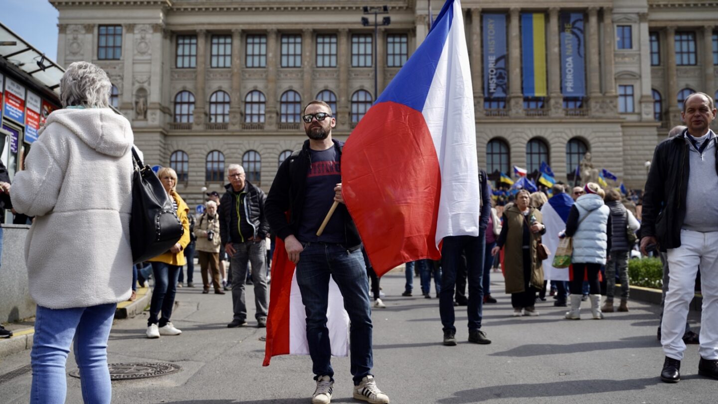 Demonstranti na Rajchlově akci v dubnu.