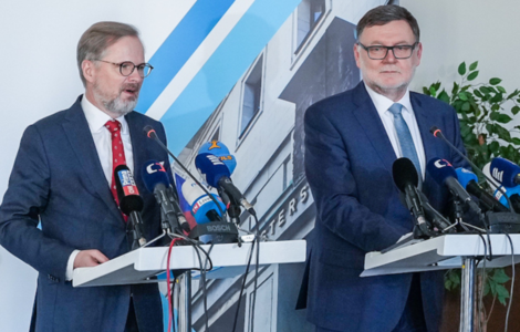 Premiér Petr Fiala (ODS) a ministr financí Zbyněk Stanjura (ODS)