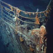 Vrak Titaniku na dně Atlantického oceánu.