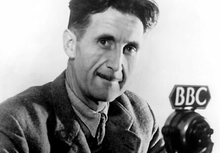 George Orwell v roce 1940.