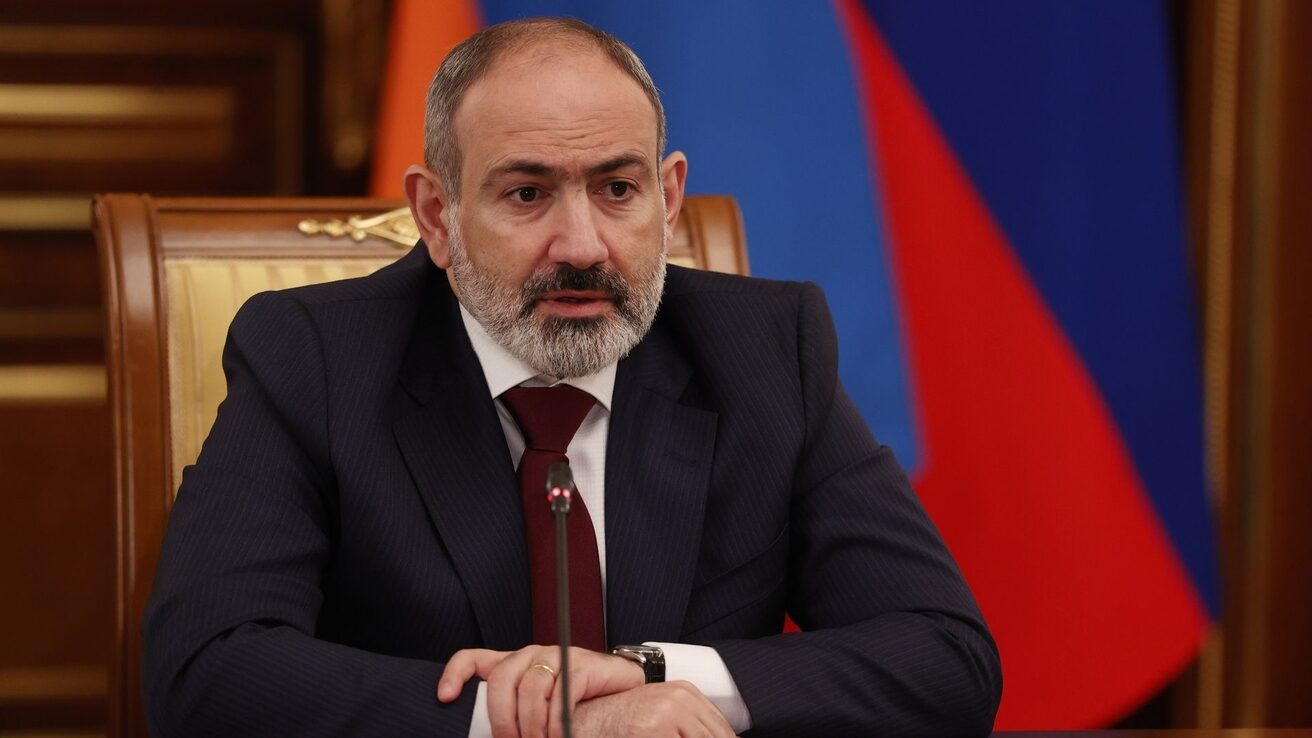 Arménský premiér Nikol Pašinjan na oficiální návštěvě Ruska v dubnu 2022