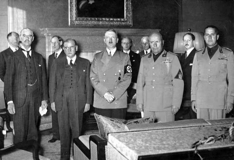 Mnichovská konference. Zleva: Neville Chamberlain, Édouard Daladier, Adolf Hitler, Benito Mussolini