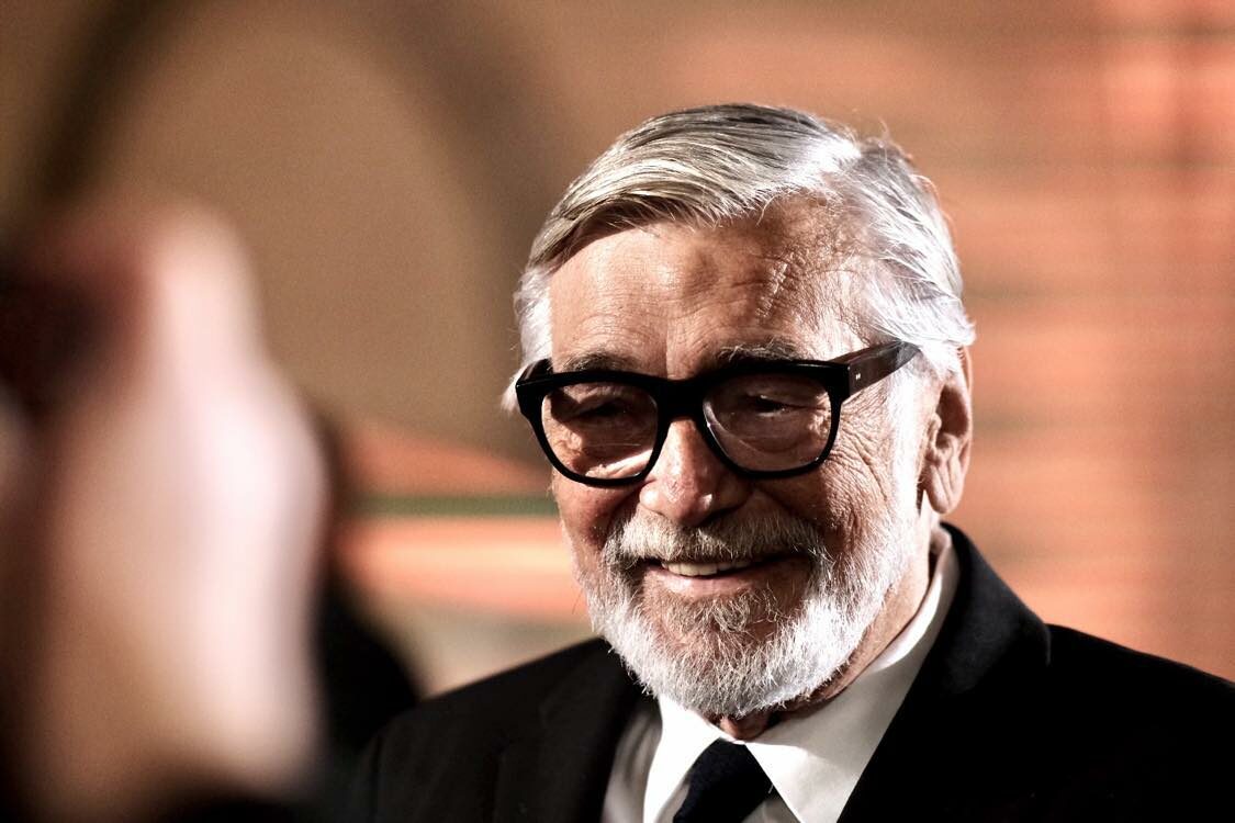 Prezident festivalu Jiří Bartoška udělí čtyři Ceny prezidenta MFF Karlovy Vary.