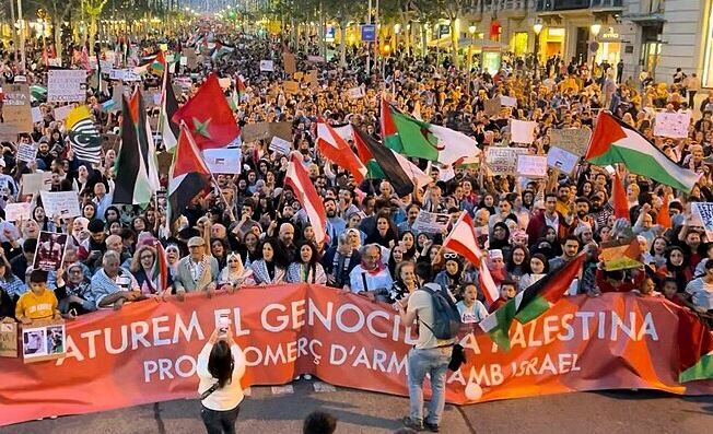 Demonstrace na podporu Palestiny 21. října v Barceloně.