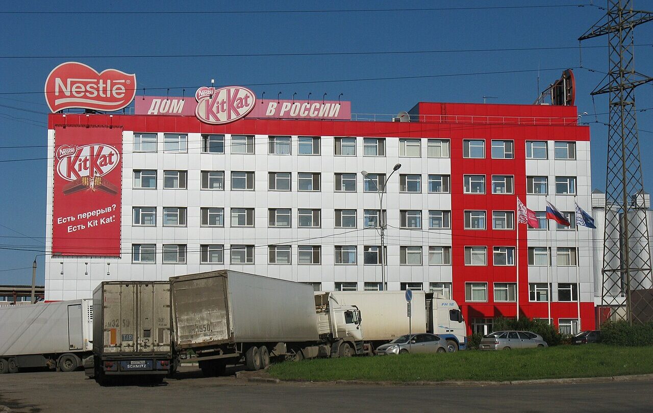 Továrna Nestlé na cukrovinky v ruském Permu.