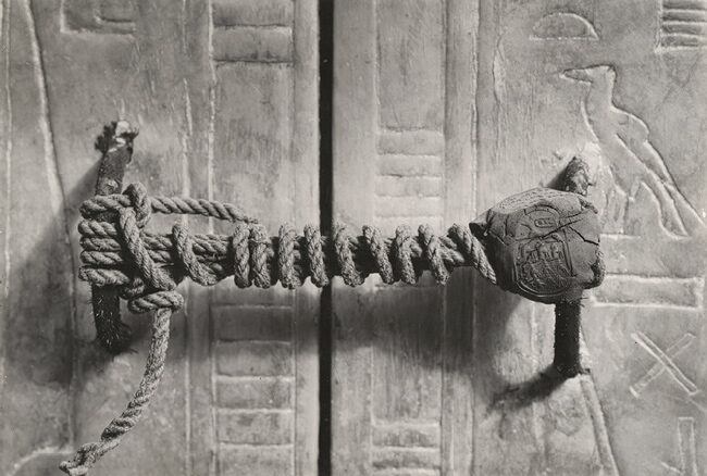 Neporušená pečeť na Tutanchamonově hrobce.