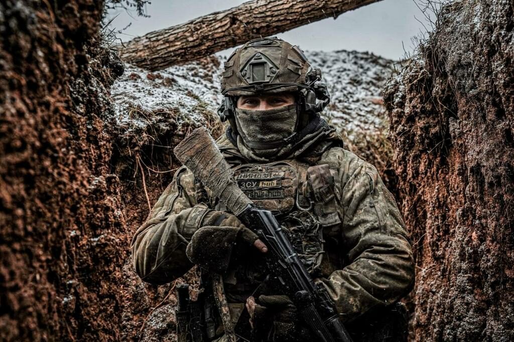 Ukrajinský voják na frontě. Ilustrační foto