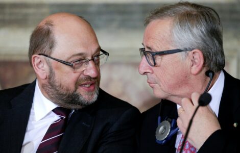Předseda Evropské komise Jean-Claude Juncker (vpravo) a předseda Evropského parlamentu Martin Schulz. Dva muži, kteří reprezentují občany nevolenou výkonnou moc a aroganci Evropské unie.