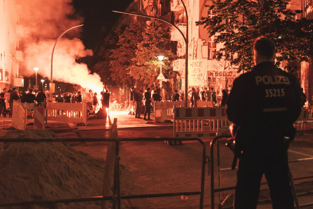 Násilnosti v berlínské čtvrti Friedrichshain