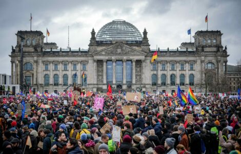 V Berlíně protestovalo proti pravicovému extremismu 150 tisíc lidí.