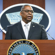 Americký ministr obrany Lloyd Austin při tiskové konferenci v Pentagonu 19. února 2021.