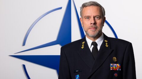 Předseda Vojenského výboru NATO admirál Rob Bauer