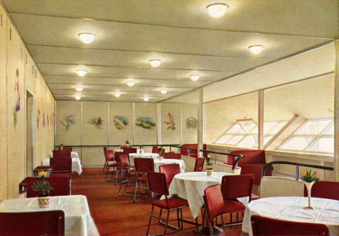Jídelna pro cestující na vzducholodi Hindenburg nabízela gastronomické zážitky i pzoruhodné výhledy z oken. 