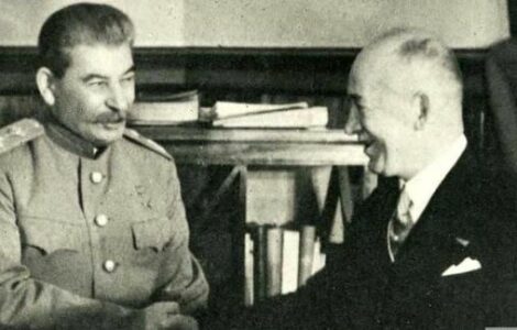 Josif Stalin a Edvard Beneš v roce 1943