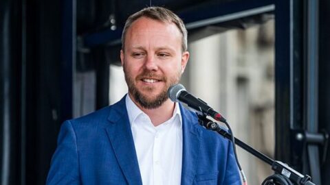 Daniel Freund.