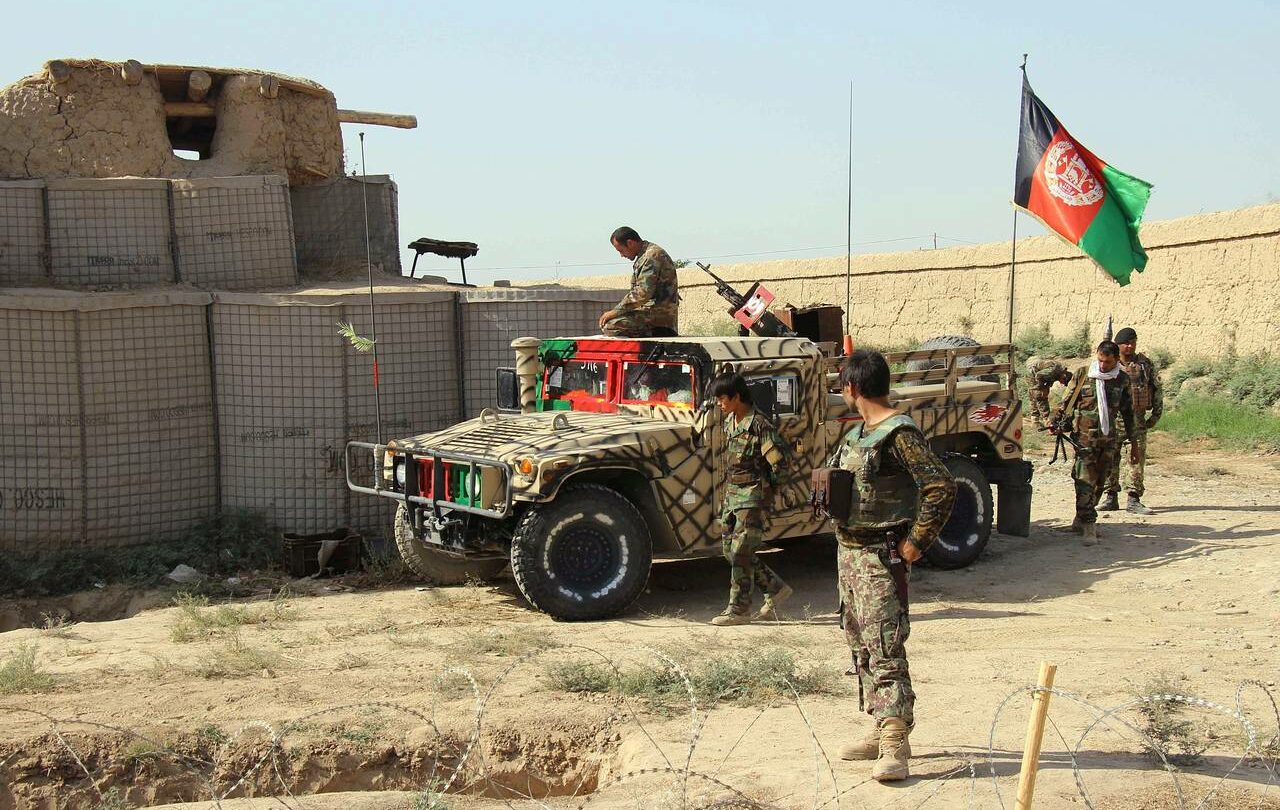 Afghánští vojáci na předměstí Kunduzu
