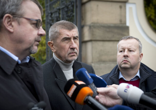 Andrej Babiš s ministry Danem Ťokem a Richardem Brabcem