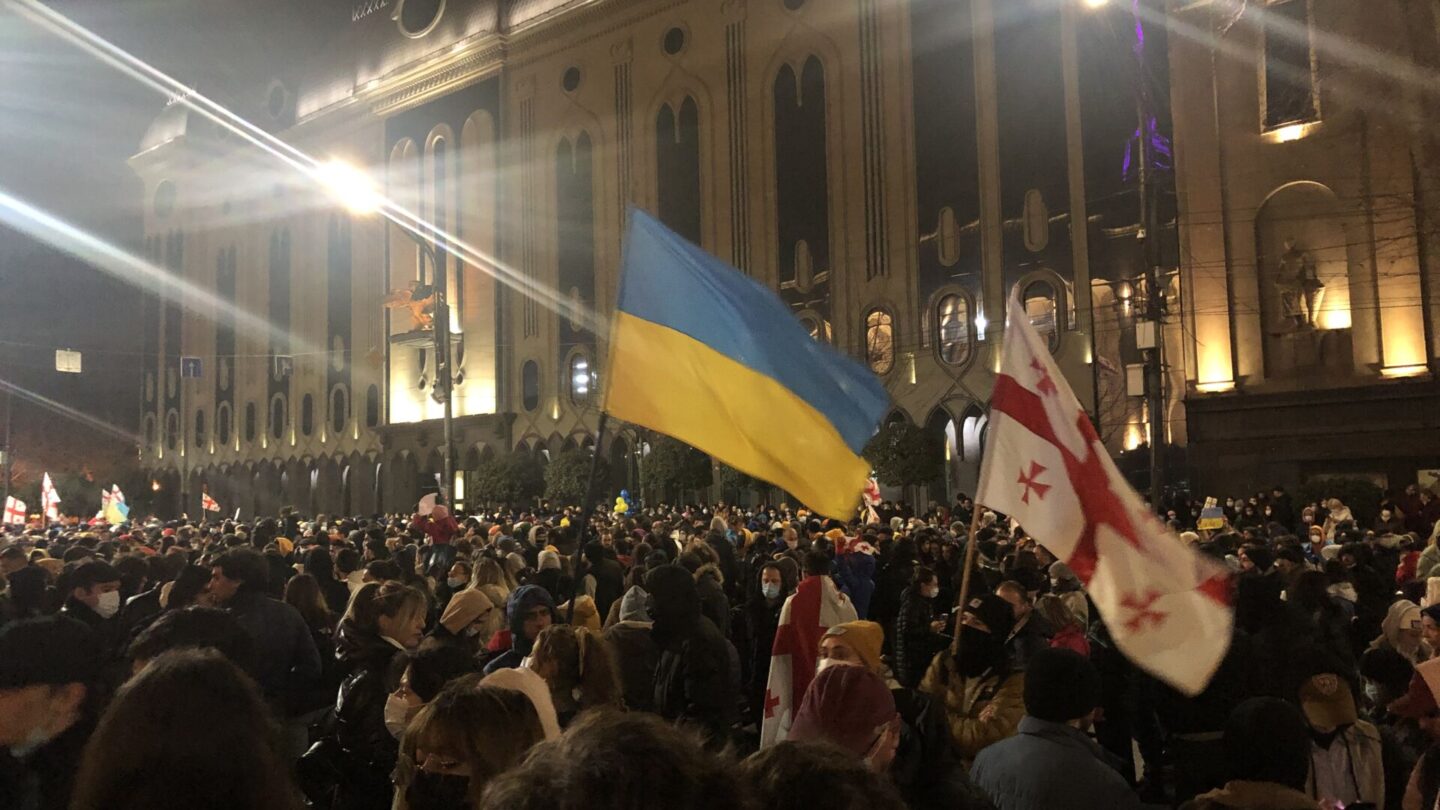 Demonstrace na podporu Ukrajiny v Tbilisi, 26. února 2022.