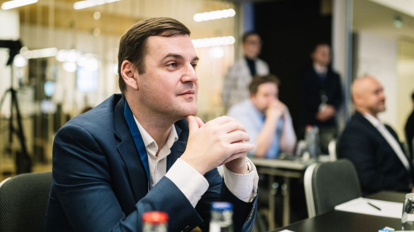 Předseda Motoristů sobě Petr Macinka