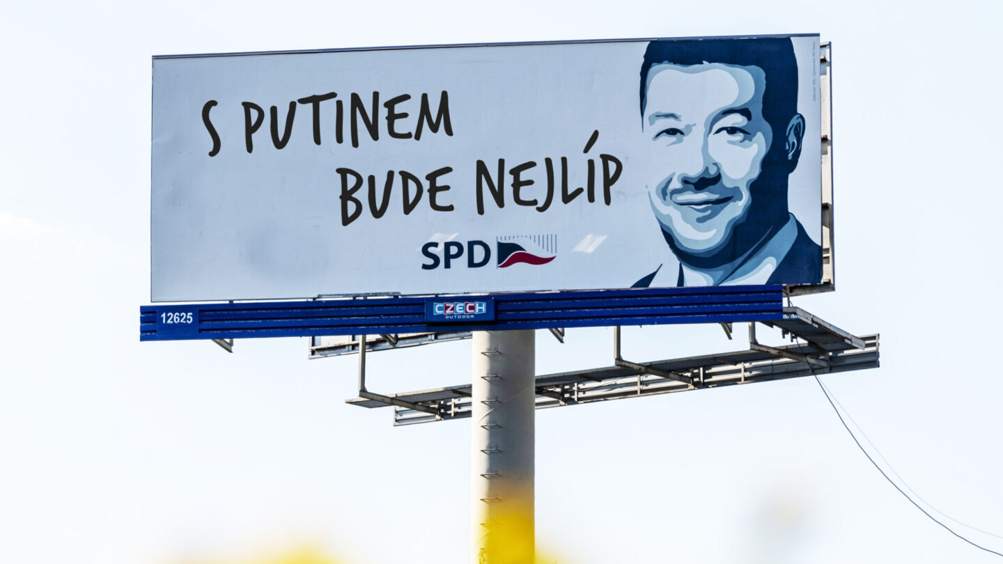 Takhle by teoreticky klidně mohla vypadat kampaň Tomia Okamury